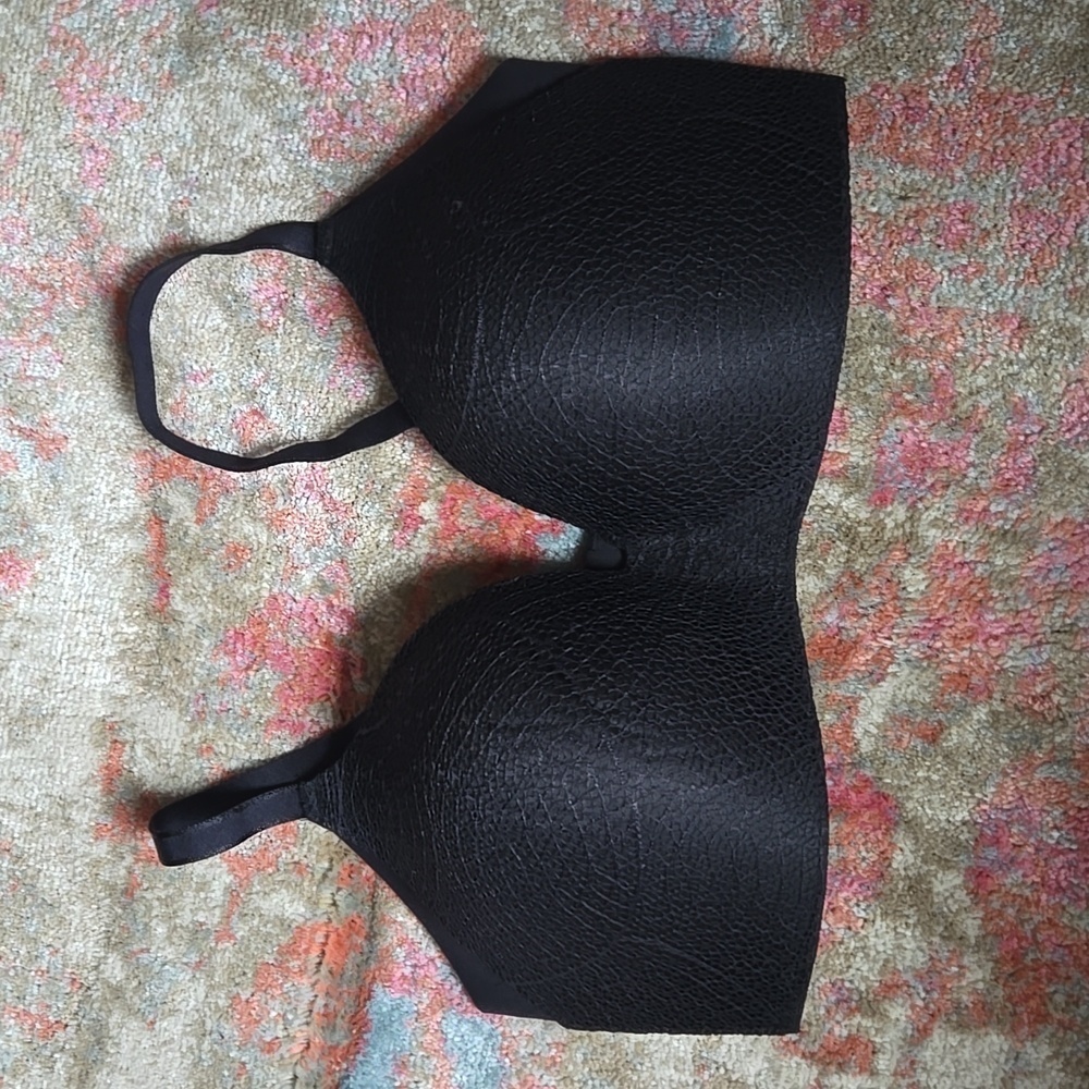 NWOT Knix  Lace Wing Woman Contour Bra size 7